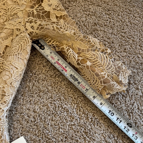 Chic Off-Shoulder Lace Dress - Picture 7 of 12